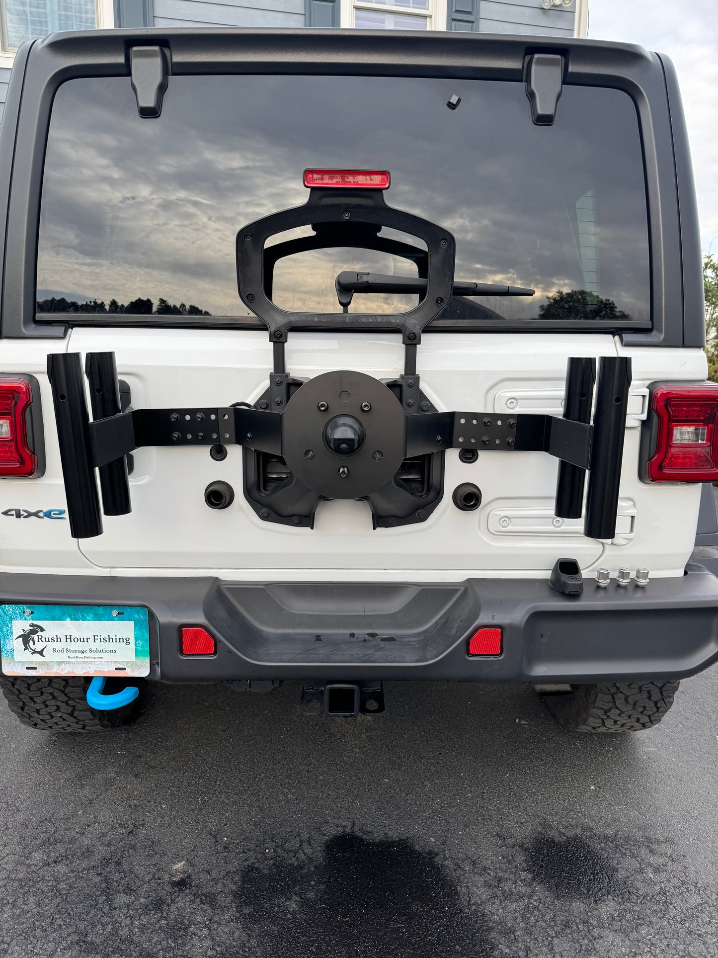 Spare Tire Fishing Rod Carry Rack