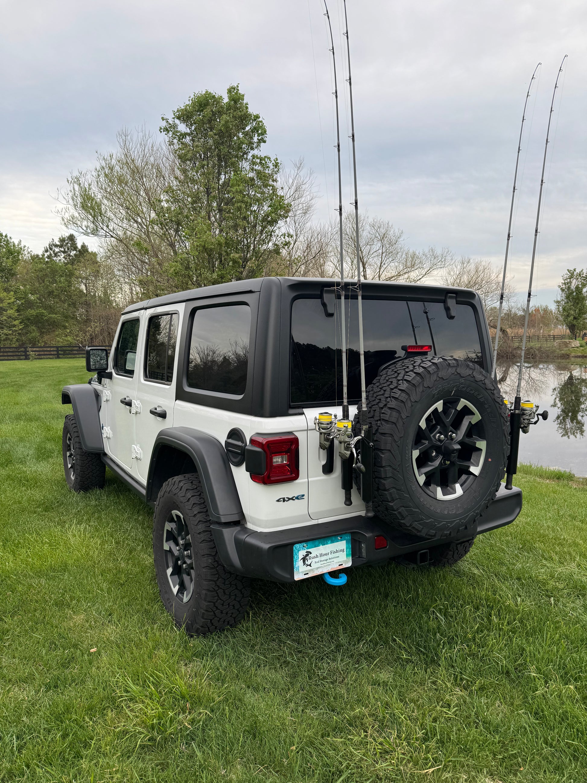 Spare Tire Fishing Rod Rack for Bronco & Jeep – Rush Hour Fishing Spare Tire Fishing Rod Rack for Bronco & Jeep – Rush Hour Fishing